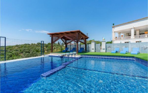 Stunning home in Grottaglie with Outdoor swimming pool, WiFi and 3 Bedrooms